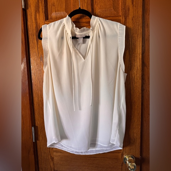 H&M Tops - Women's White Sleeveless Top